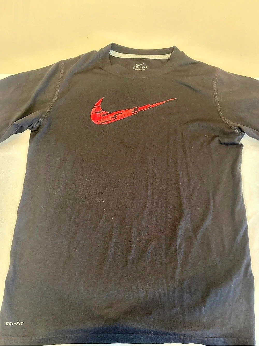 Nike Dri-FIT Short Sleeve Athletic Tee Size Large Black